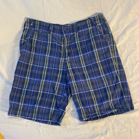 Nautica Jeans Co Chino Shorts Mens 36 W Blue Yellow Plaid Flat Front Casual - Picture 1 of 5